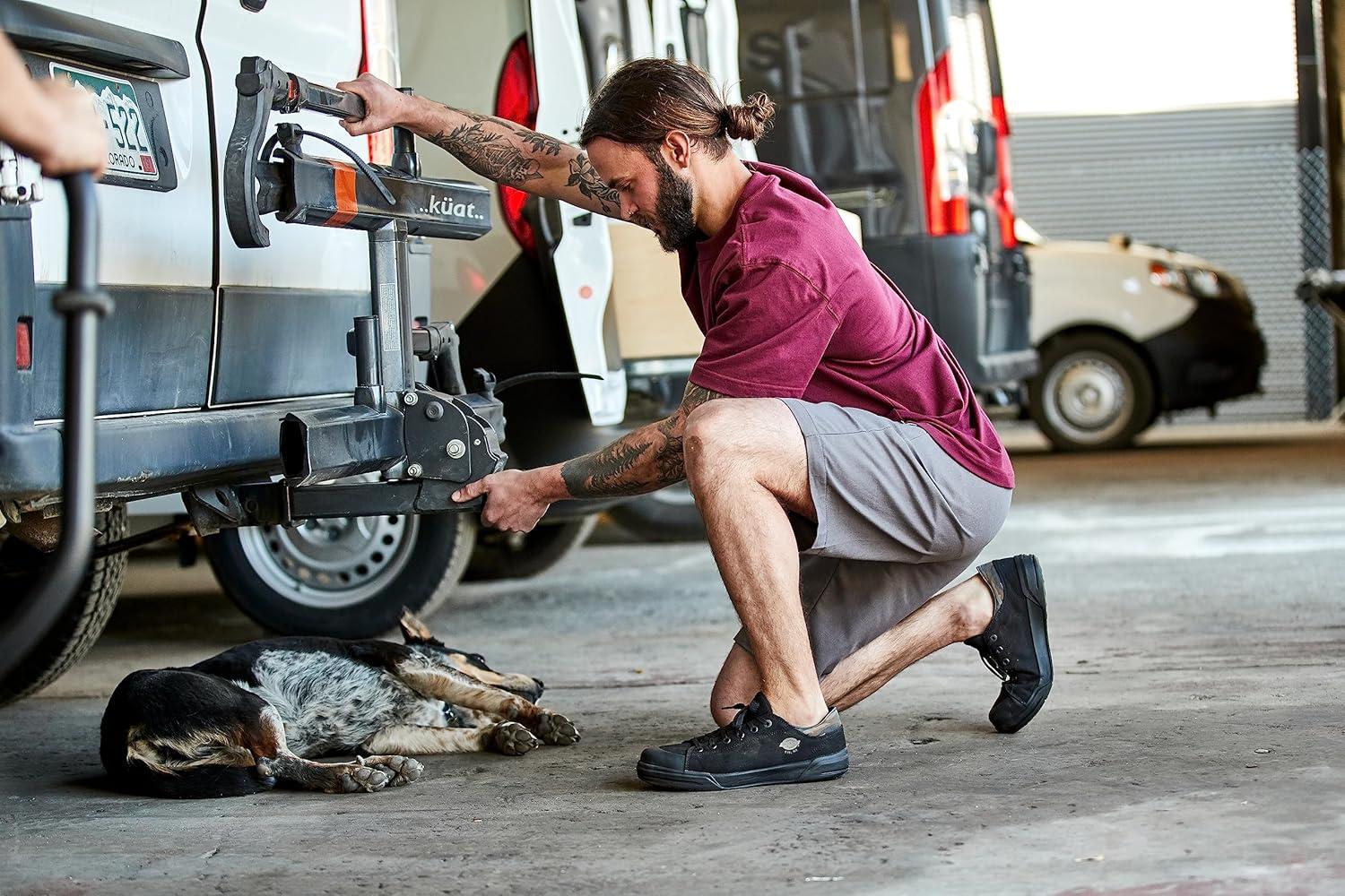 imageDickies Mens 11 Inch Relaxed Fit Stretch Twill Work ShortBlack V1